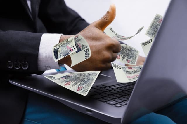 كيفية ربح المال من الإنترنت للمبتدئين؟ 15 مصدر دخل من المنزل