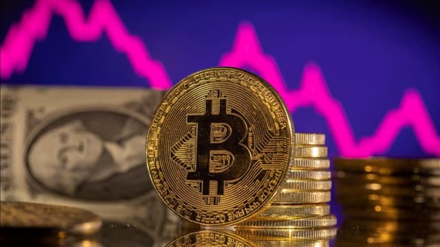هل البيتكوين حلال؟ | حكم تداول العملات الرقمية