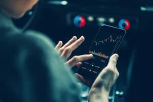 Can Mobile Trading Offer Full Market Control Anywhere?