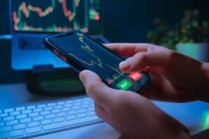 منصات تداول مجانية | تعلم بدون مخاطرة بأموال حقيقية