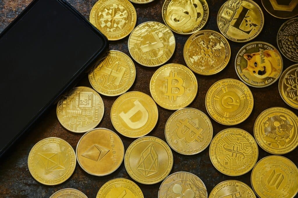 ما هي جميع العملات الرقمية وكيف يمكن اختيار الأفضل للاستثمار؟