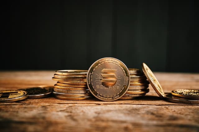 هل يوجد عملات رقمية حلال فعلًا؟