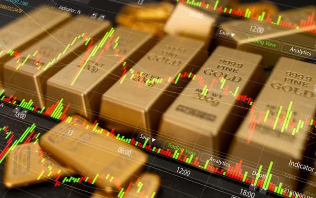 ما هي أسباب هبوط سعر الذهب؟ وهل سيرتفع مرة أخرى؟